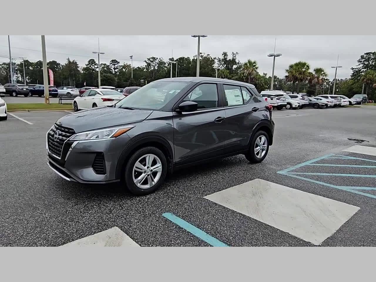 New 2025 Nissan Kicks Play S image 23