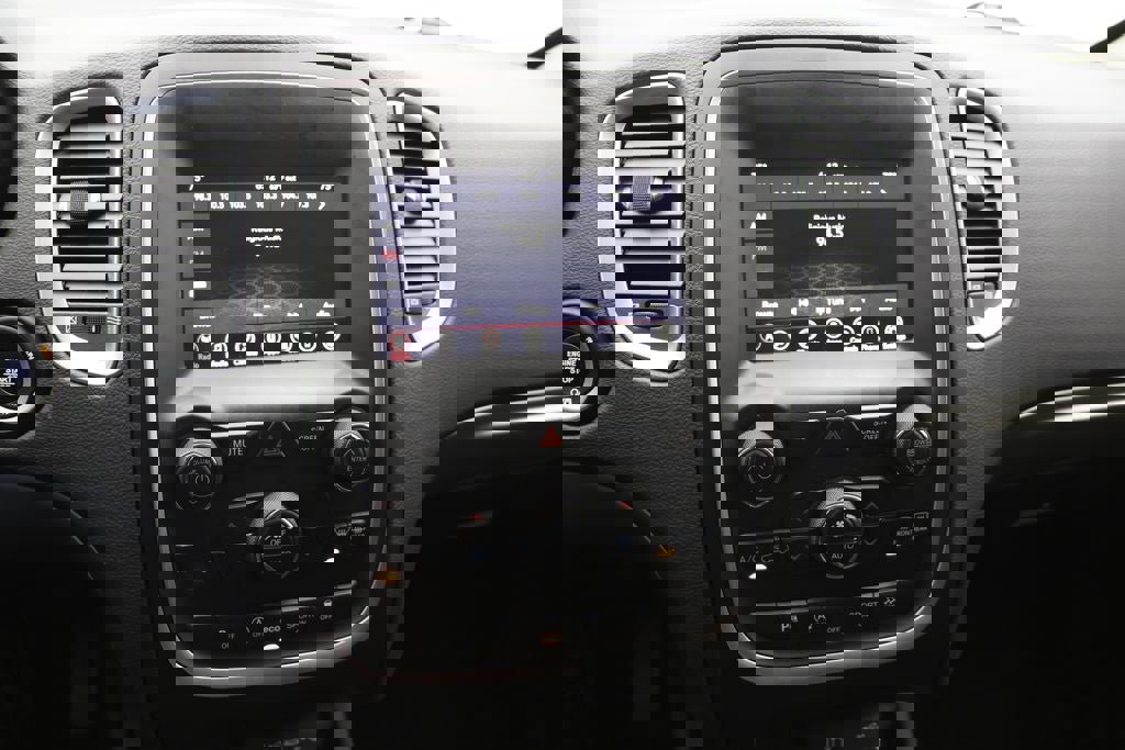 Used 2020 Dodge Durango SXT image 20