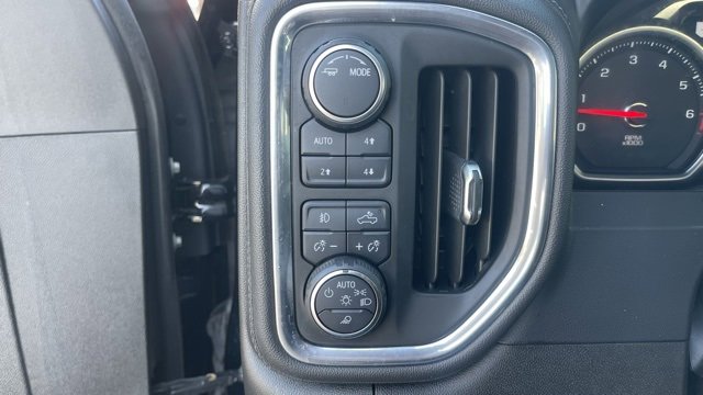 Used 2022 Chevrolet Silverado 3500 High Country image 13