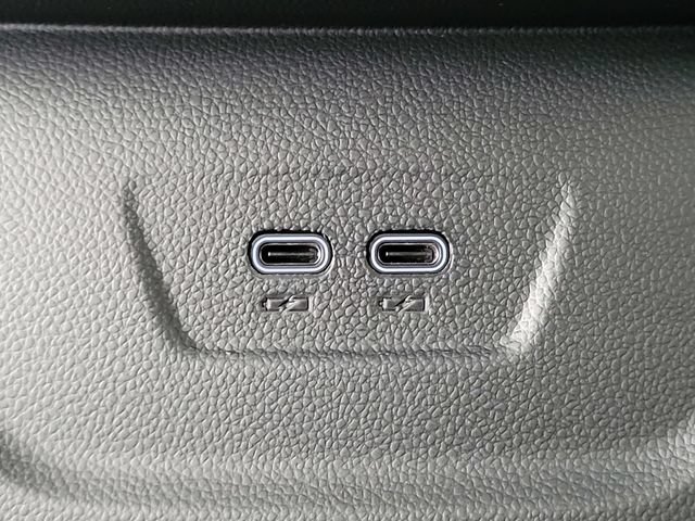 Used 2025 Chevrolet Blazer EV LT AWD/4WD image 17