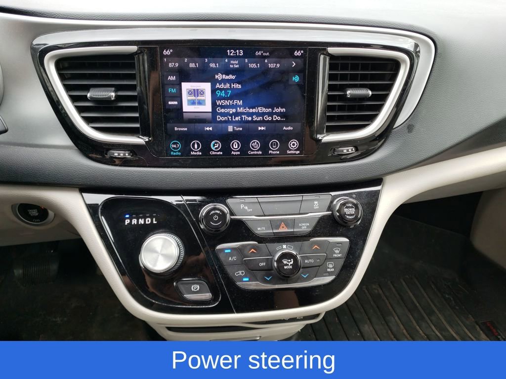 Used 2019 Chrysler Pacifica Touring-L w/ Premium Audio Group image 23