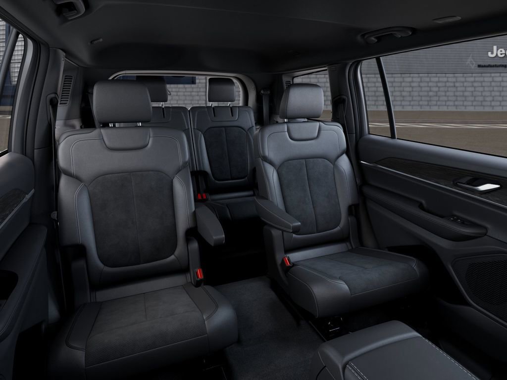 New 2026 Jeep Grand Cherokee L 4WD image 15