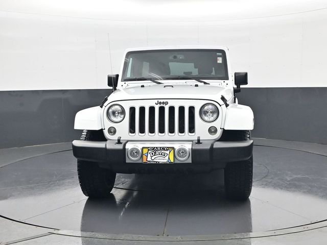 Used 2016 Jeep Wrangler Unlimited Sahara AWD/4WD image 2