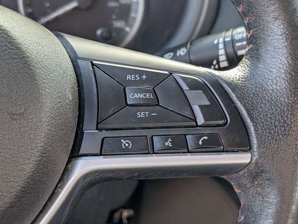 Used 2019 Nissan Kicks SR FWD image 24
