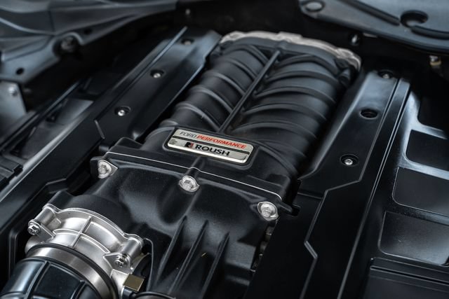 Used 2019 Ford Mustang GT Premium w/ GT Performance Package RWD image 32