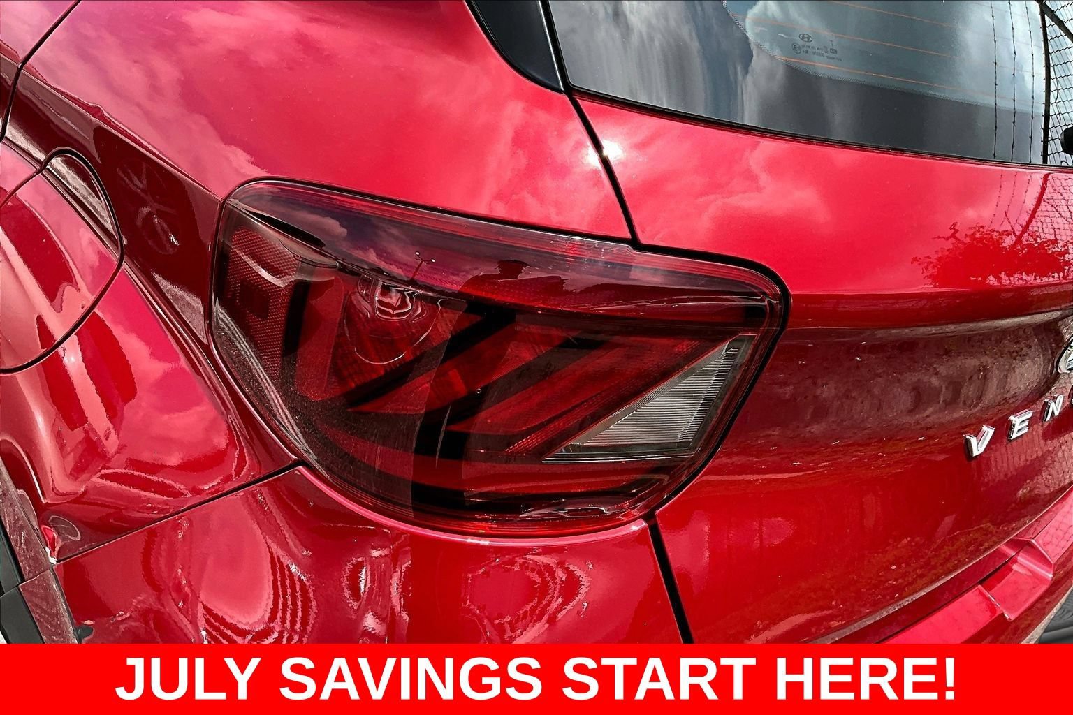 Used 2021 Hyundai Venue SEL w/ Premium Package FWD image 25