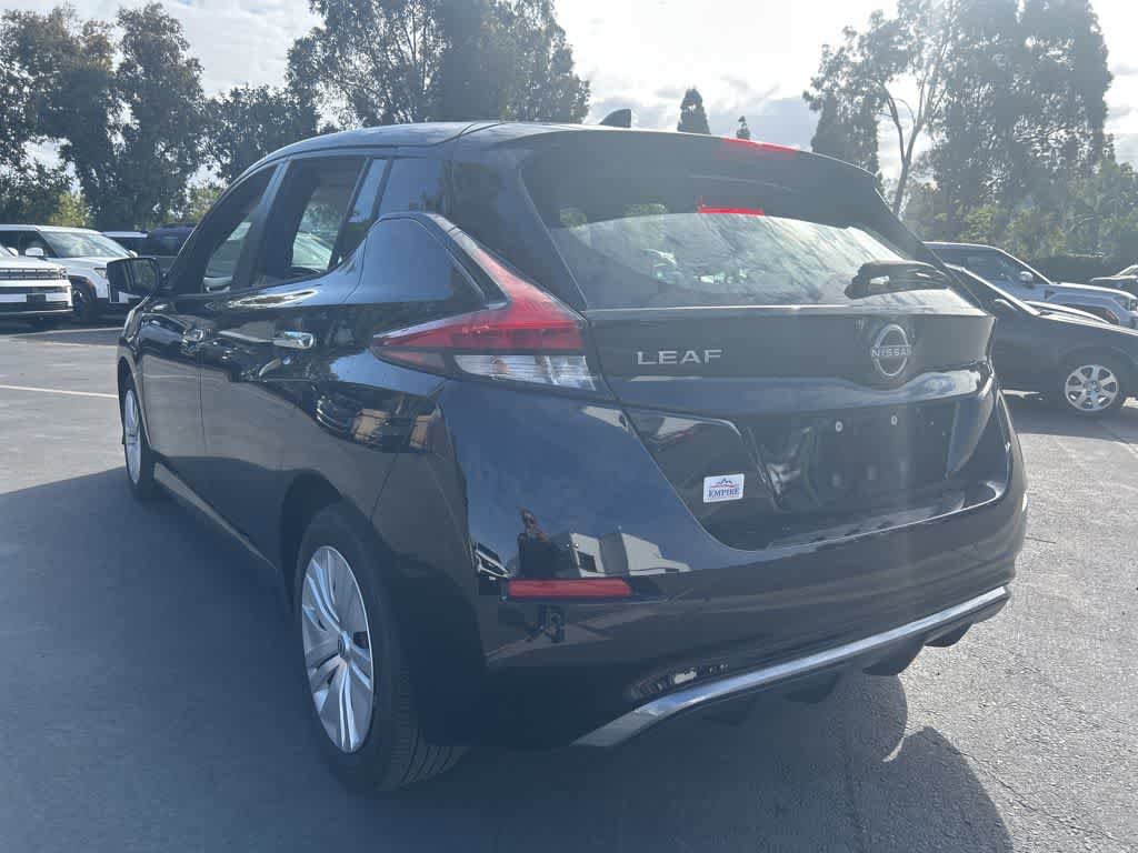 Used 2025 Nissan Leaf S FWD image 4