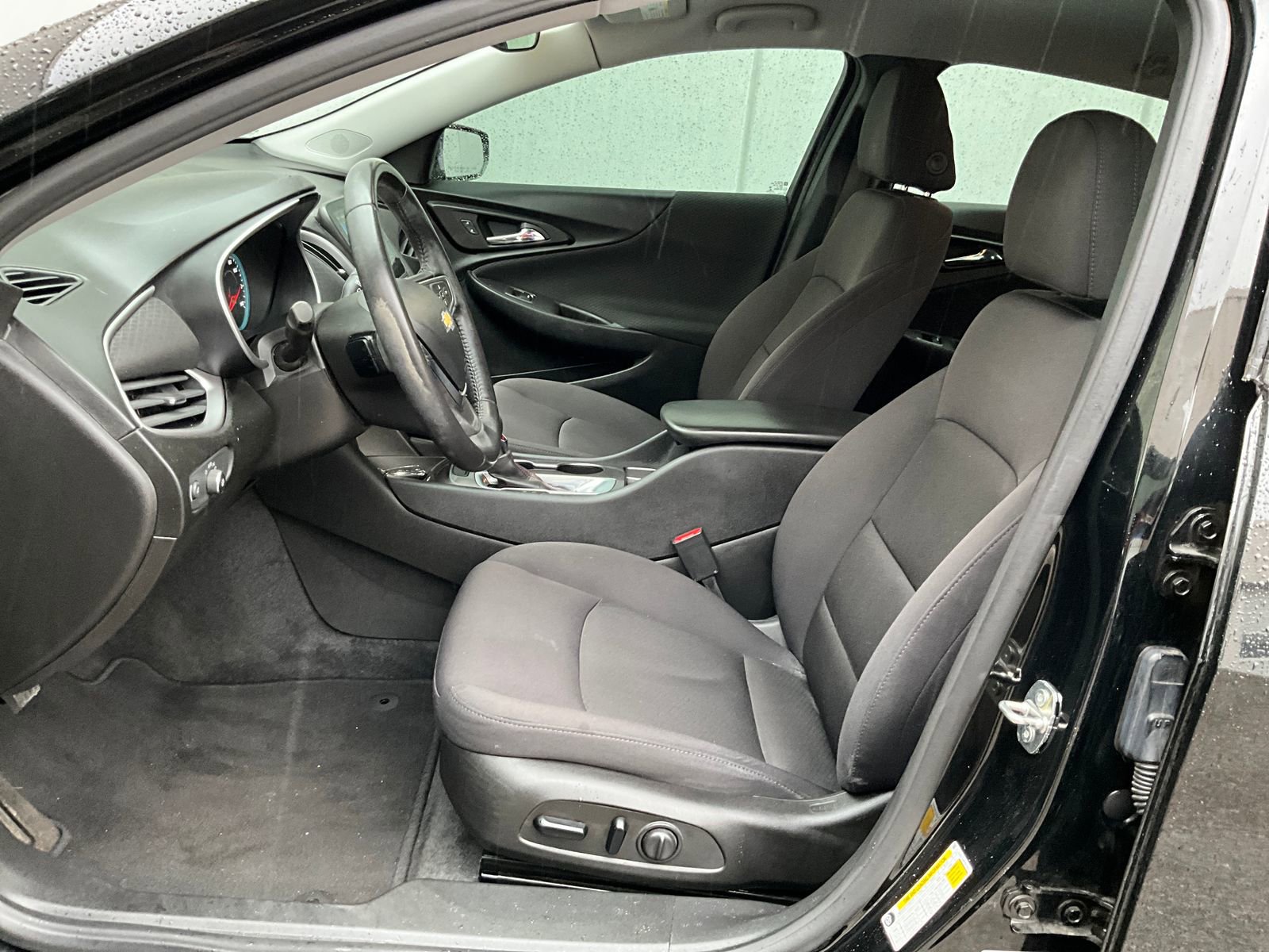 Used 2021 Chevrolet Malibu RS image 11