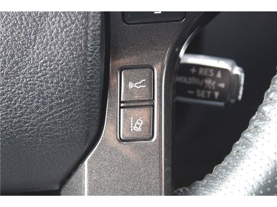 Used 2020 Toyota 4Runner TRD Off-Road Premium w/ Moonroof Package AWD/4WD image 22