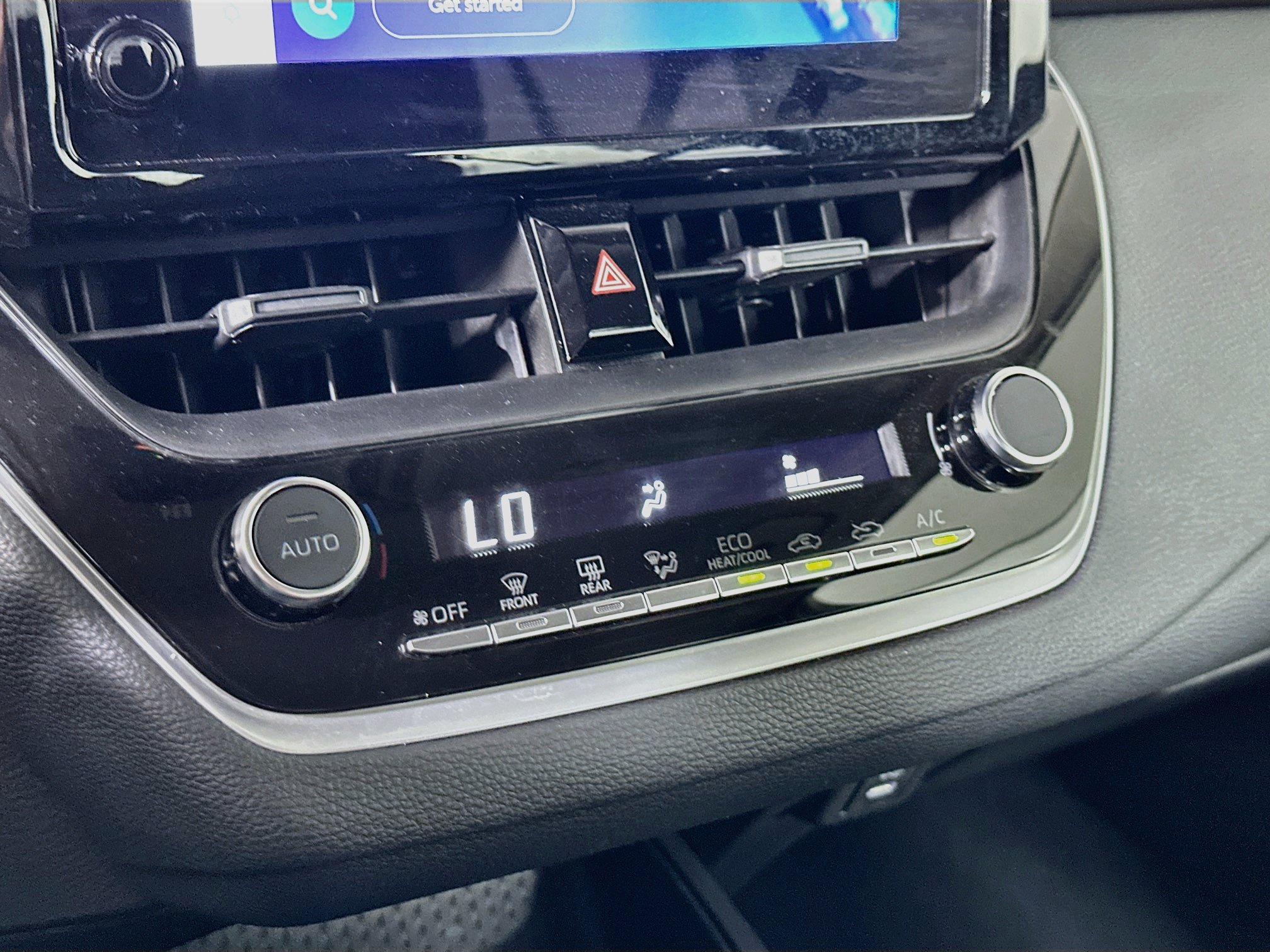 Used 2025 Toyota Corolla LE FWD image 23