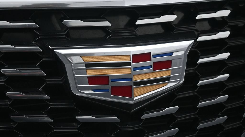 Certified 2024 Cadillac XT5 Luxury FWD image 18