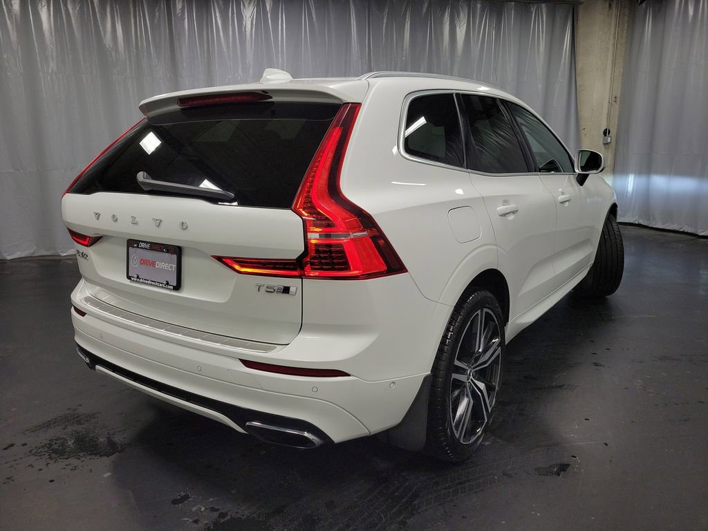 Used 2019 Volvo XC60 T5 R-Design image 9