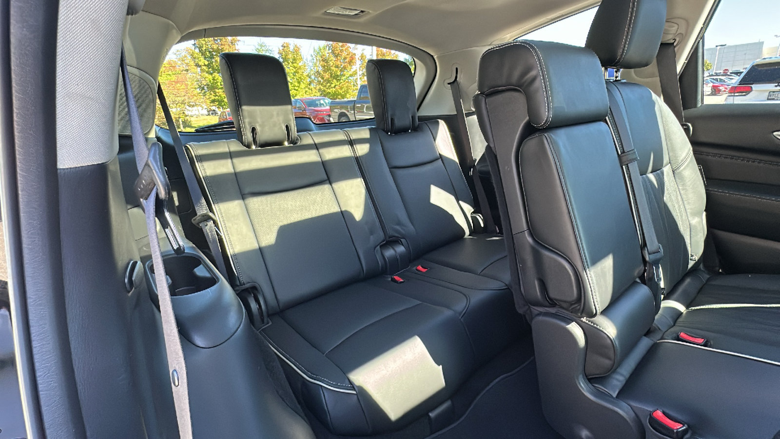 Used 2019 INFINITI QX60 Luxe w/ Sensory Package AWD/4WD image 26