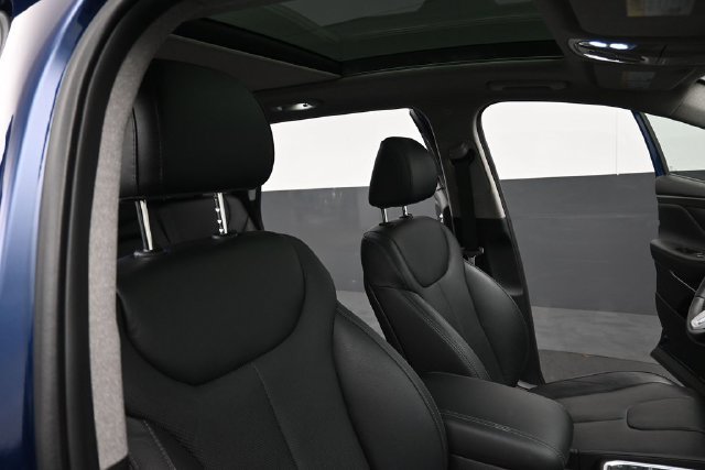 Used 2019 Hyundai Santa Fe AWD image 32