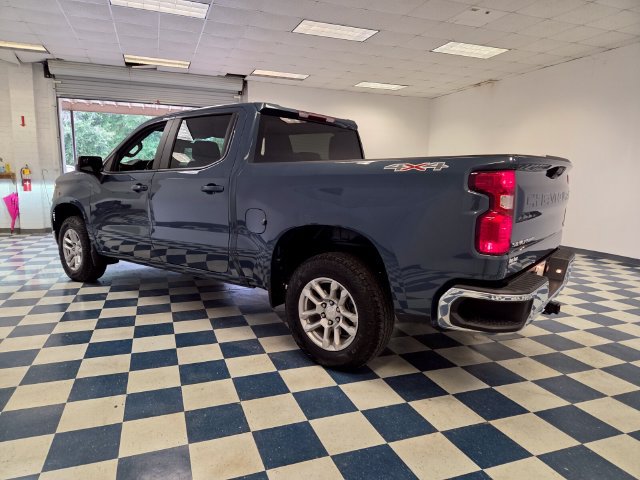 Used 2024 Chevrolet Silverado 1500 LT AWD/4WD image 5
