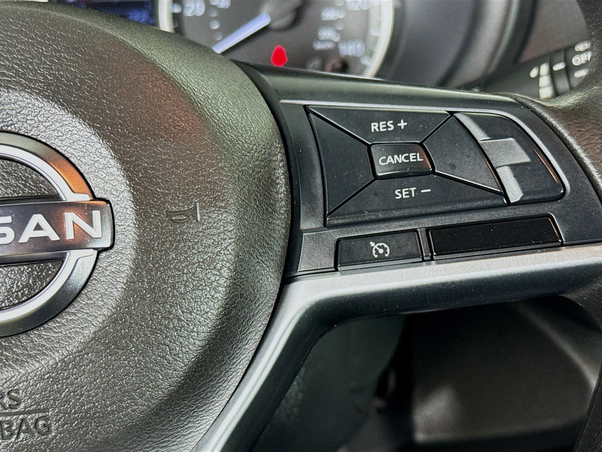 Used 2022 Nissan Kicks S image 14