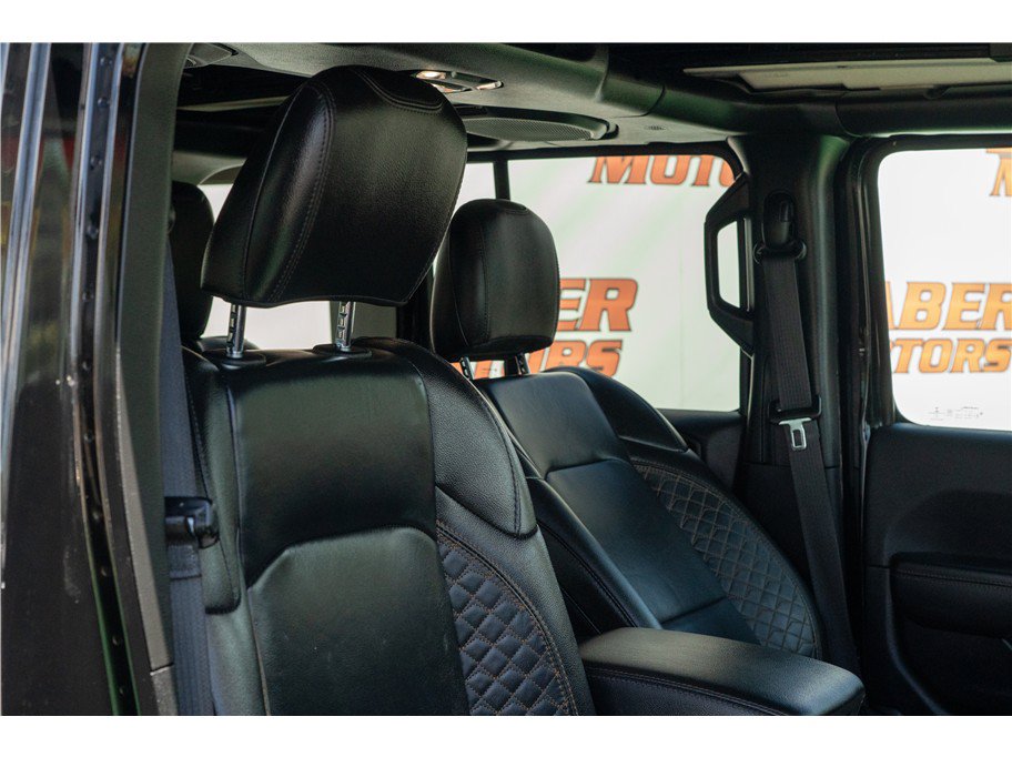 Used 2021 Jeep Wrangler Unlimited Sahara AWD/4WD image 4