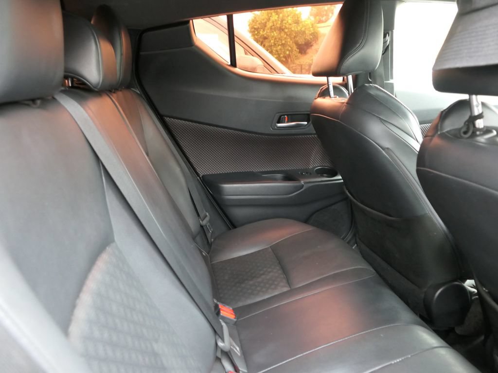 Used 2019 Toyota C-HR Limited FWD image 23