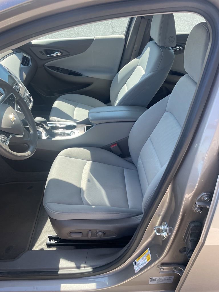 Used 2024 Chevrolet Malibu LT image 6