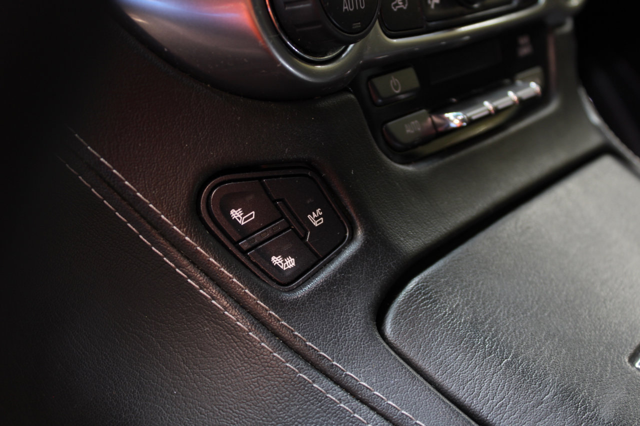 Used 2015 Chevrolet Tahoe LTZ image 34