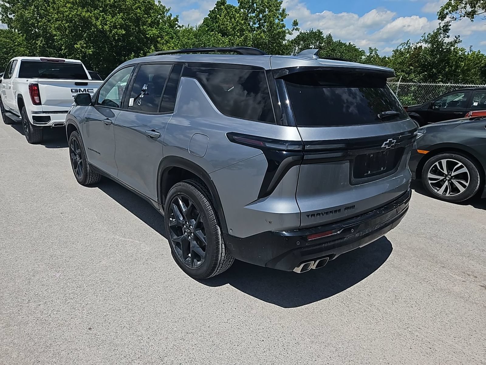 Used 2026 Chevrolet Traverse RS AWD/4WD image 6