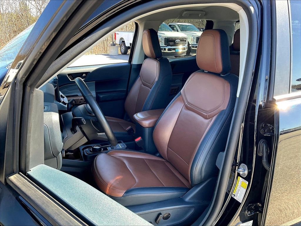 Used 2023 Ford Maverick Lariat w/ Lariat Luxury Package image 9