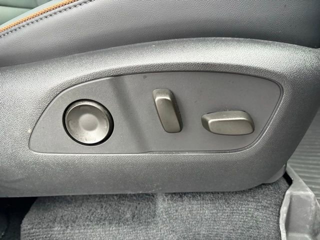 Used 2024 GMC Acadia AT4 w/ LPO, Floor Liner Package image 27