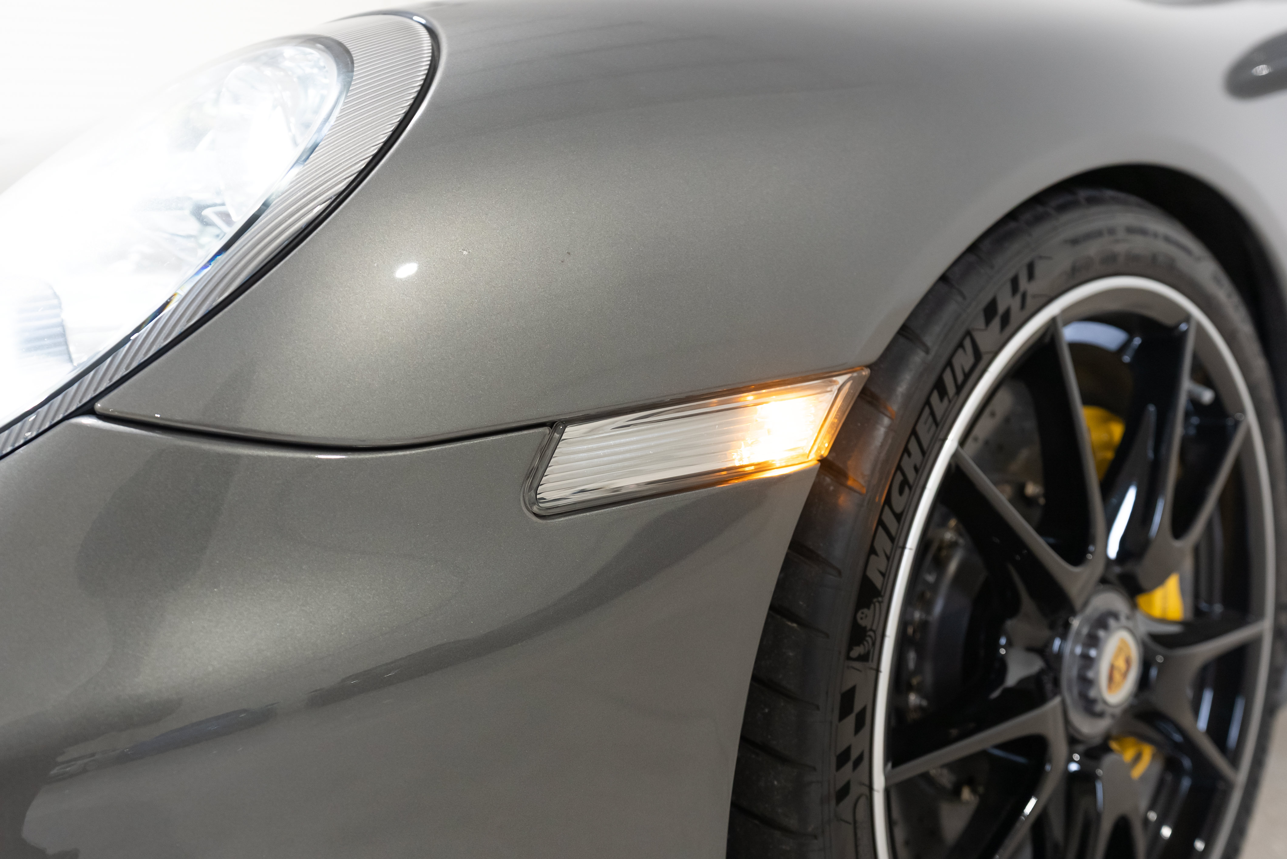 Used 2011 Porsche 911 GT3 RWD image 18
