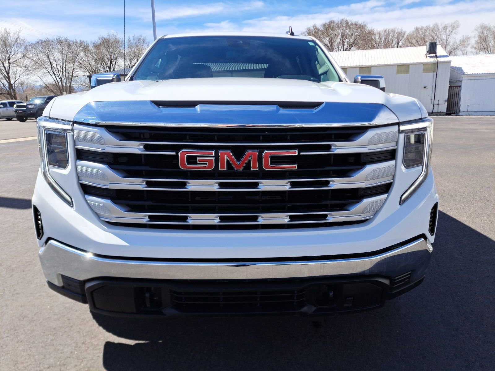 Used 2023 GMC Sierra 1500 SLE image 13