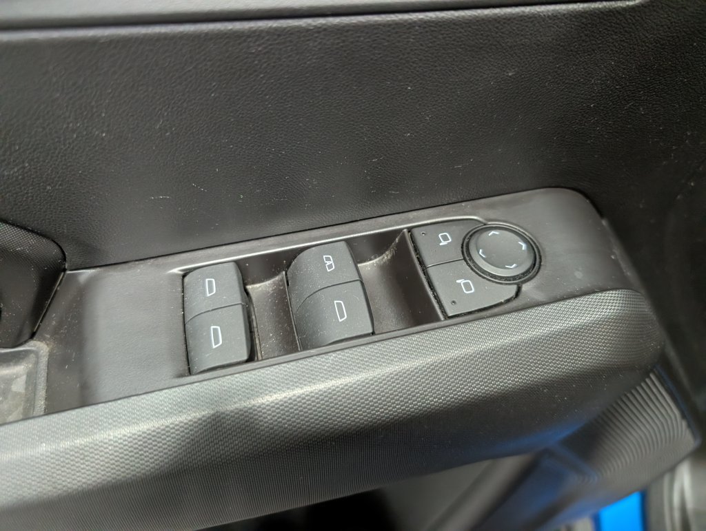 Used 2024 Chevrolet Colorado LT w/ LT Convenience Package II AWD/4WD image 13