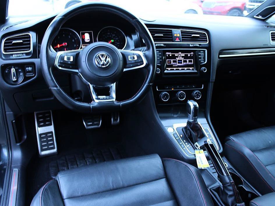 Used 2015 Volkswagen GTI SE w/ Lighting Package (SEL) FWD image 13