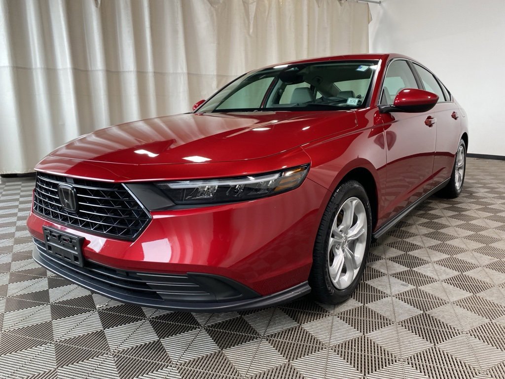 Certified 2023 Honda Accord LX image 4