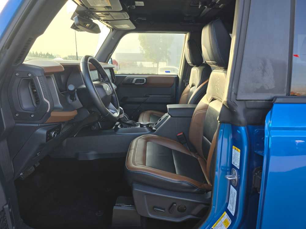 Used 2024 Ford Bronco Outer Banks image 9
