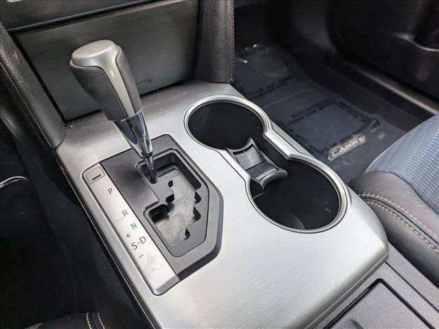 Used 2013 Toyota Camry SE FWD image 12
