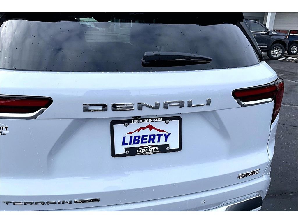 New 2026 GMC Terrain Denali image 9