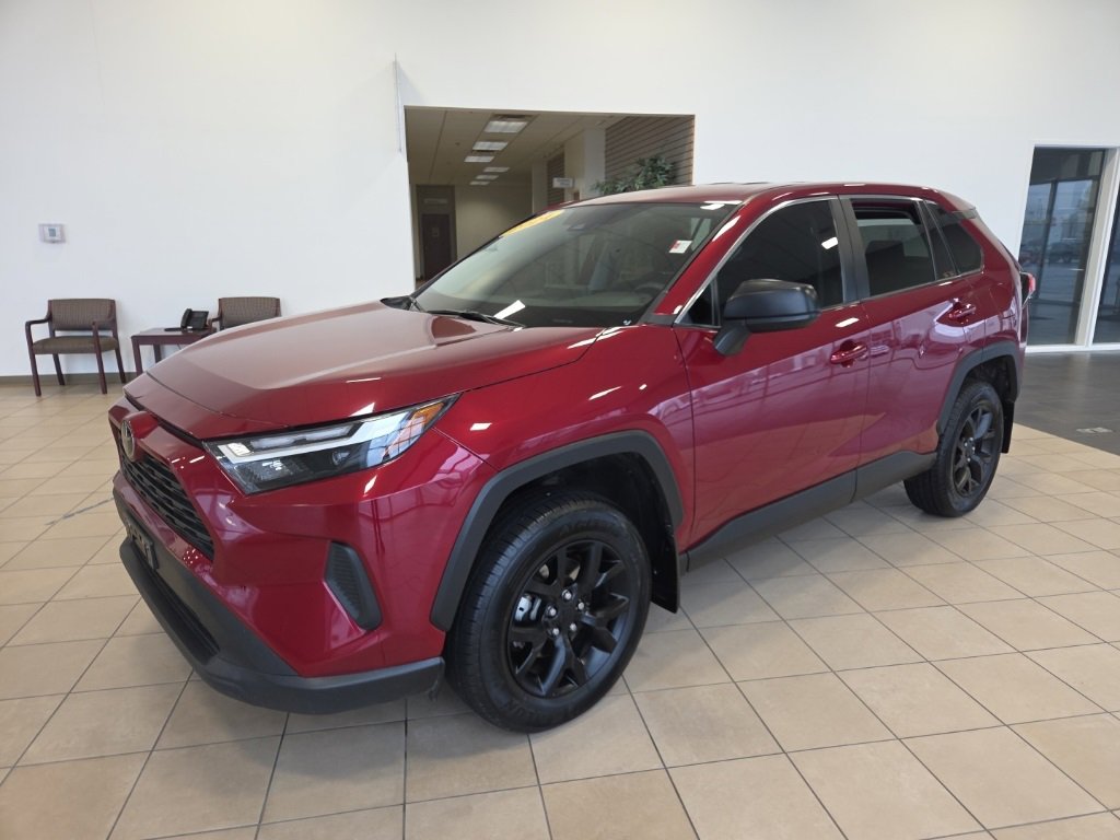 Used 2024 Toyota RAV4 LE image 3
