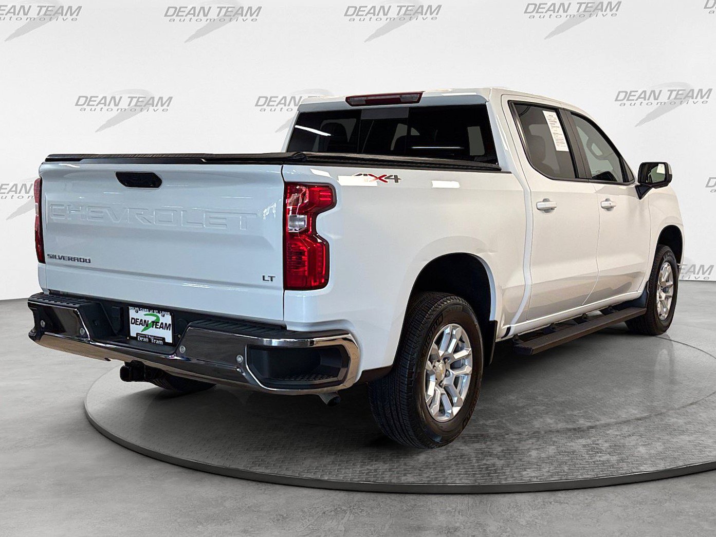 Used 2024 Chevrolet Silverado 1500 LT w/ Safety Package AWD/4WD image 4