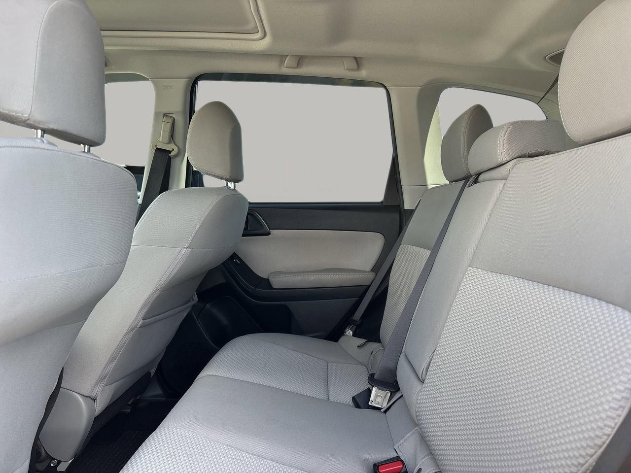 Used 2016 Subaru Forester 2.5i Premium AWD/4WD image 16