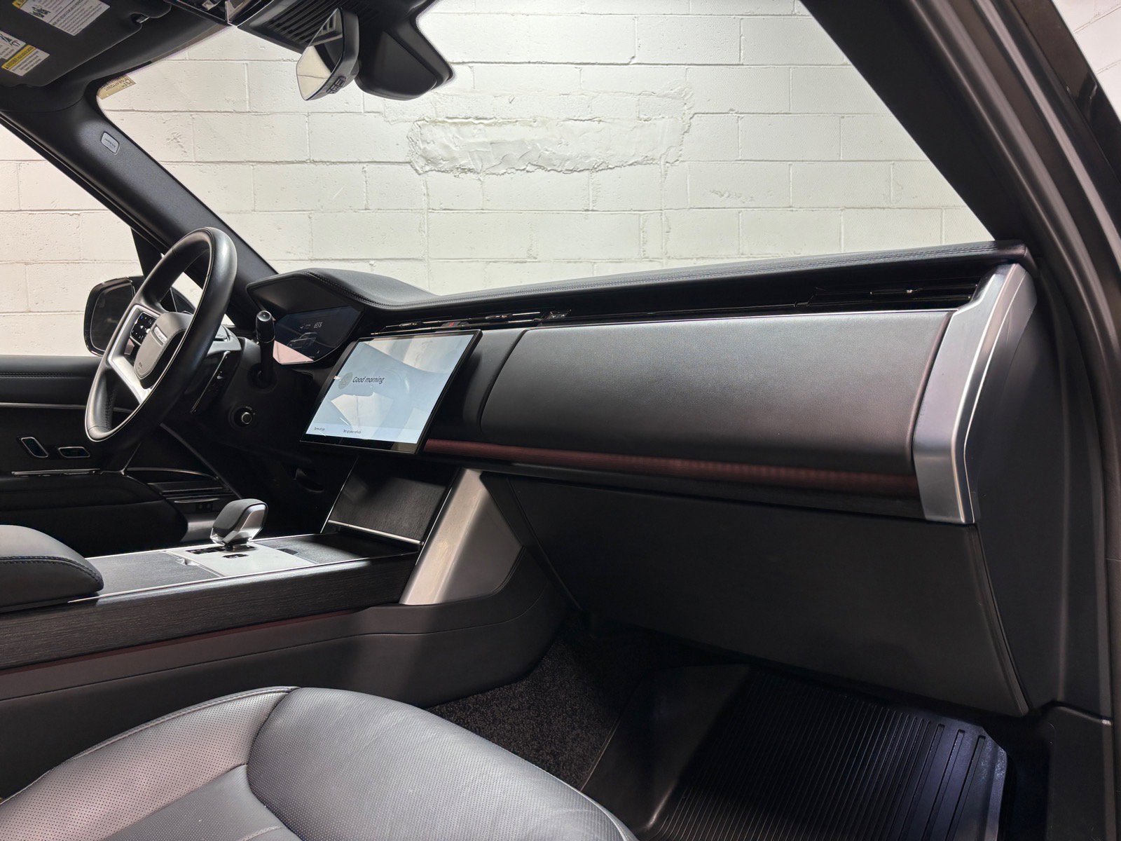 Used 2025 Land Rover Range Rover SE AWD/4WD image 30