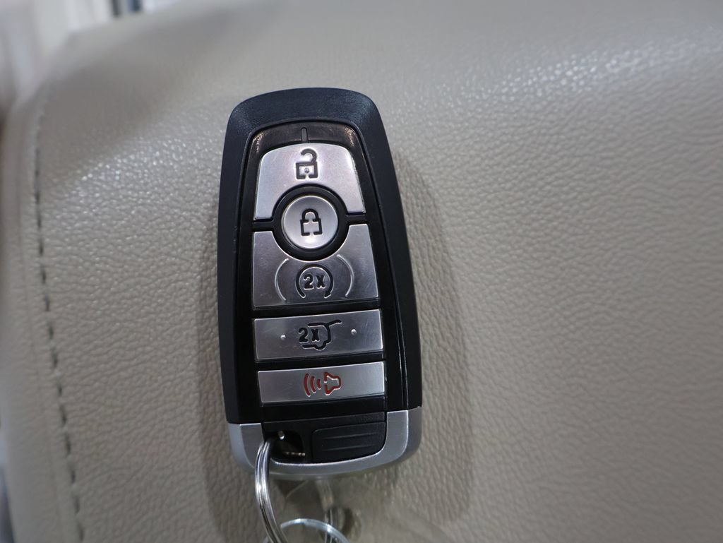 Used 2022 Ford Expedition Limited AWD/4WD image 28