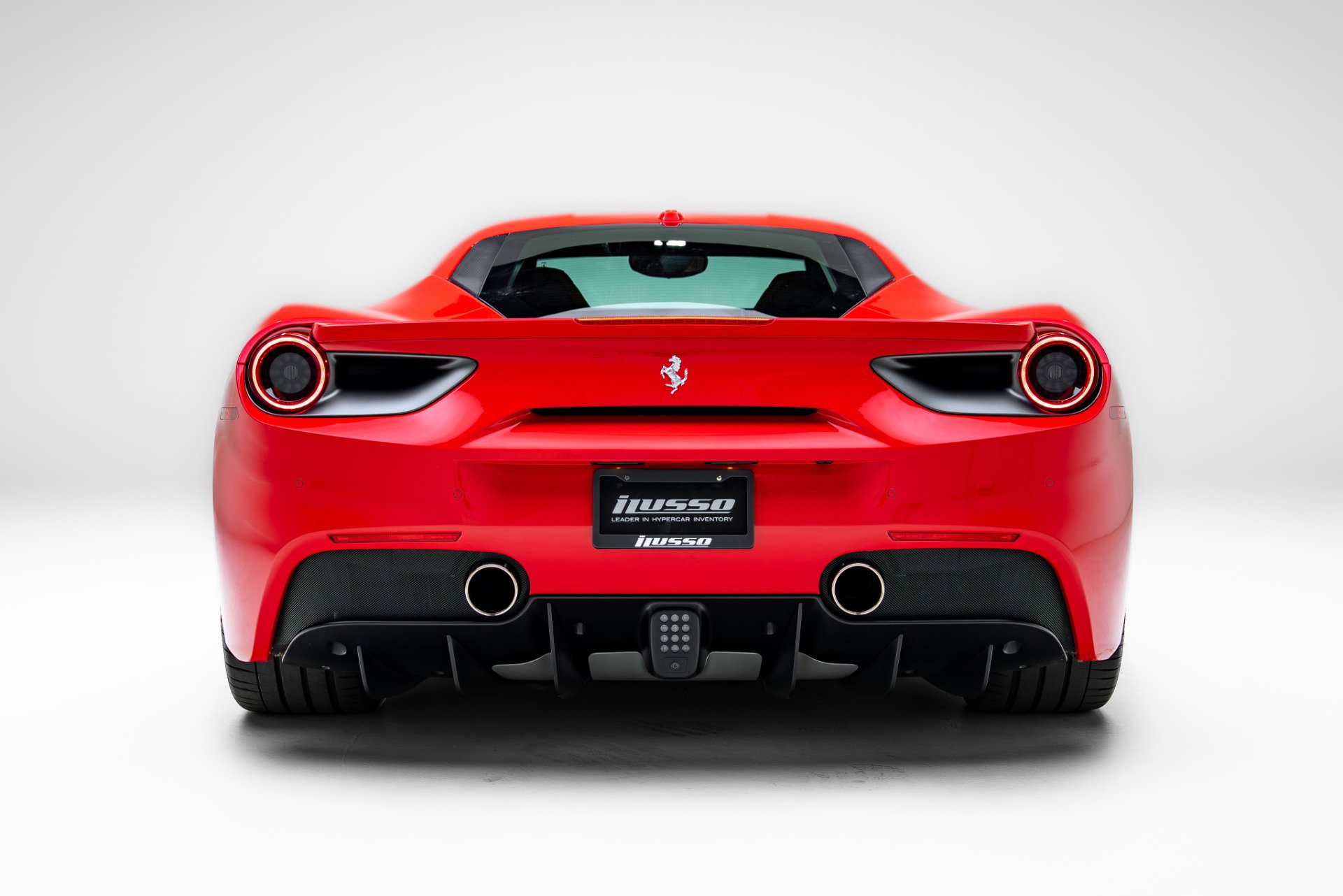 Used 2018 Ferrari 488 GTB image 4
