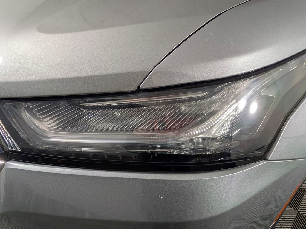 Certified 2023 Chevrolet Traverse LT image 16