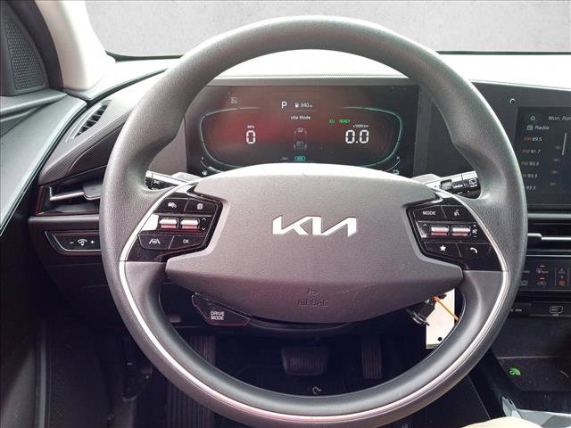 Used 2023 Kia Niro LX FWD image 18