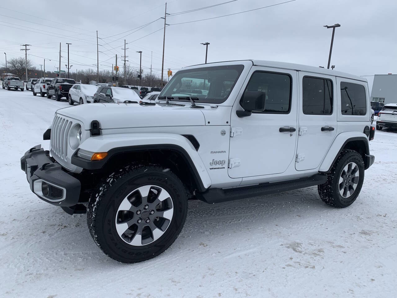 Used 2023 Jeep Wrangler Unlimited Sahara w/ LED Lighting Group image 4