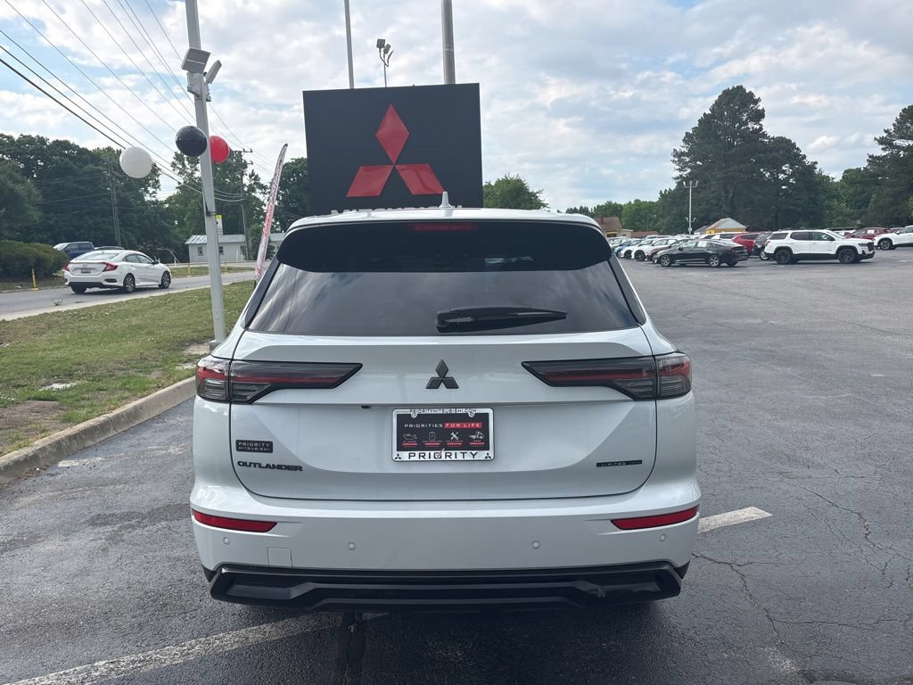 New 2026 Mitsubishi Outlander SE FWD image 4
