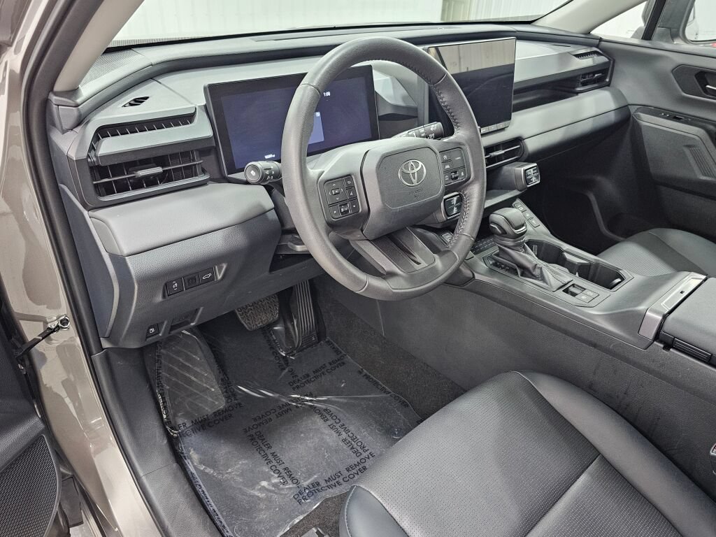 Used 2026 Toyota RAV4 XLE Premium AWD/4WD image 25