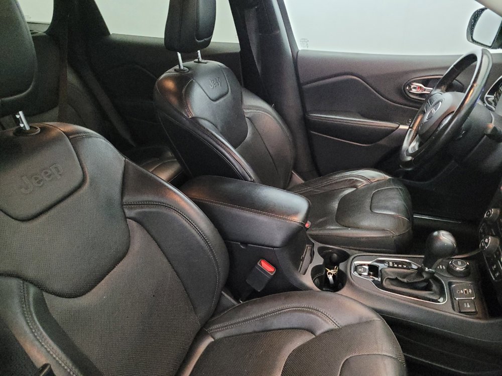 Used 2019 Jeep Cherokee Limited image 21