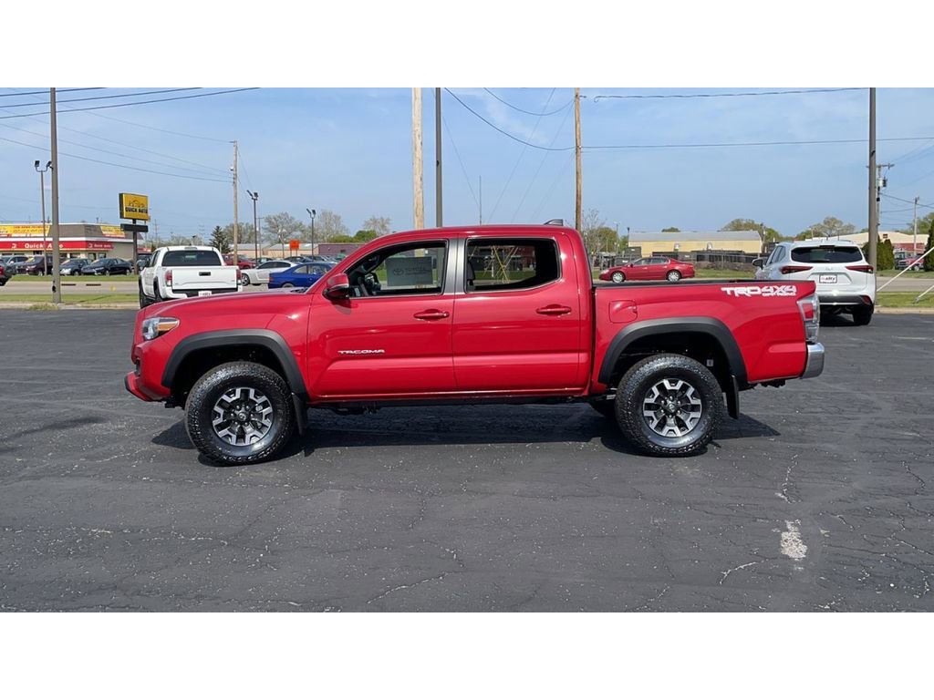 Used 2023 Toyota Tacoma TRD Off-Road AWD/4WD image 4