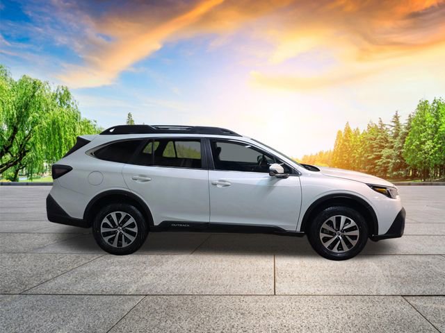 Certified 2022 Subaru Outback Premium image 3