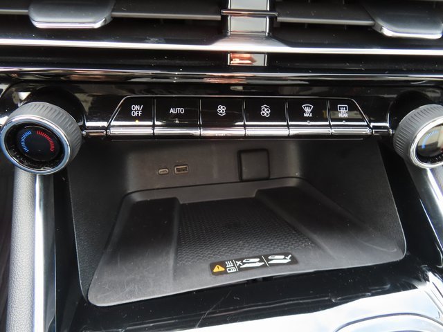 Certified 2024 Chevrolet Traverse RS w/ LPO, Floor Liner Package image 31